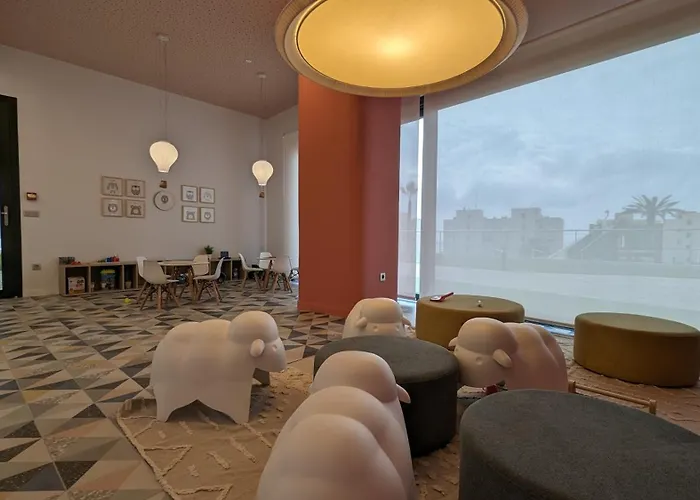 Sunset Cliffs Superb 公寓